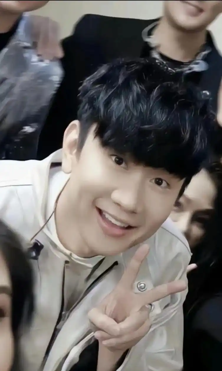 林俊杰壁纸.谁的老公快来认领,原图请私信.#jj林俊杰 #一