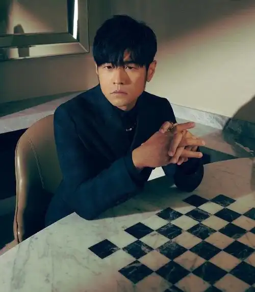 迪奥全球品牌大使周杰伦