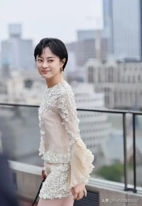 短发烫发图片 2023年最新潮卷发图片-百联百科