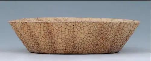 宋代哥窑葵花洗 拍卖成交价格:3248万