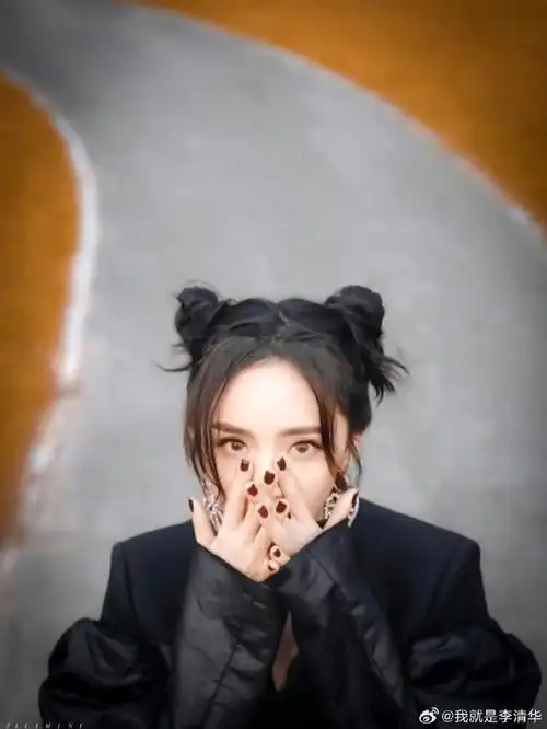 谁能hold住丸子头