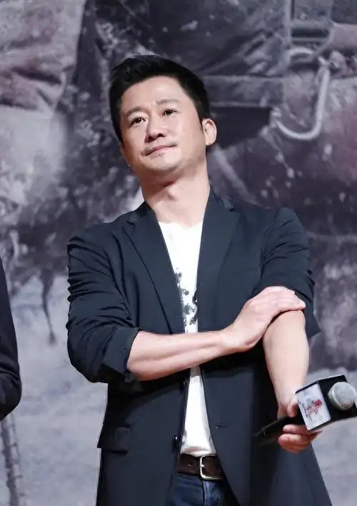 49年了!原来他就是吴京的父亲,难怪吴京能大红大紫