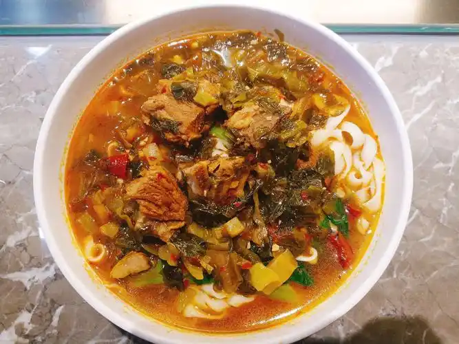 酸菜排骨面