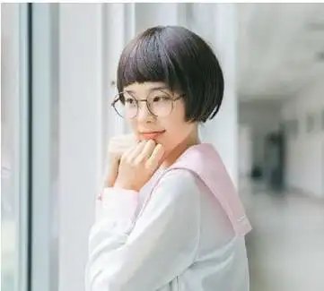 今年流行的小学生短发发型女 13款中学生短头发造型(4)