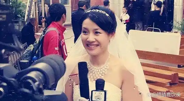 父母爱情10年女星现状大不同小女儿亚宁变化太大