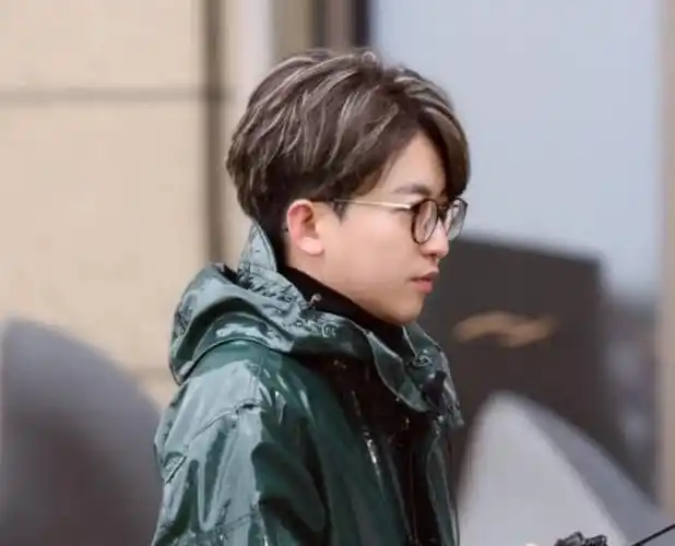 跑男总导演有多帅看到他的生活照后直接出道都没问题