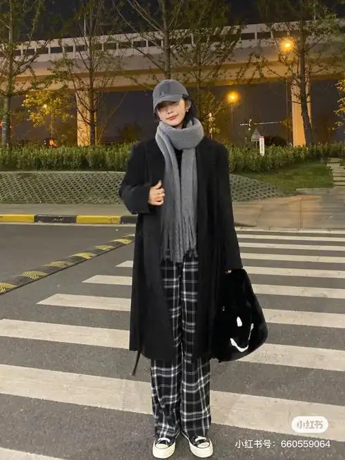 格子裤穿搭