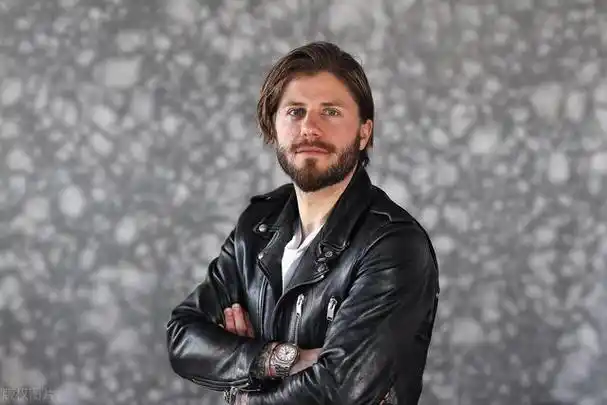 成熟稳重的男人都有哪些特征?