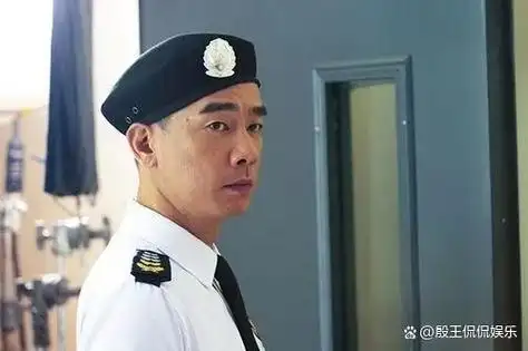 陈小春:传奇的影歌双栖巨星!