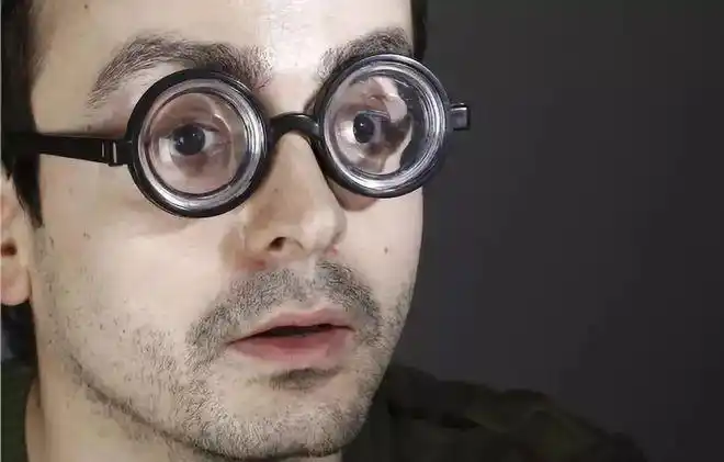 如果你的近视大于600度,请注意|高度近视|视网膜|近视眼|度数_网易