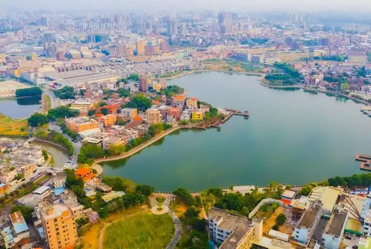 航拍去踏青看看东莞市石排镇的湖光春色