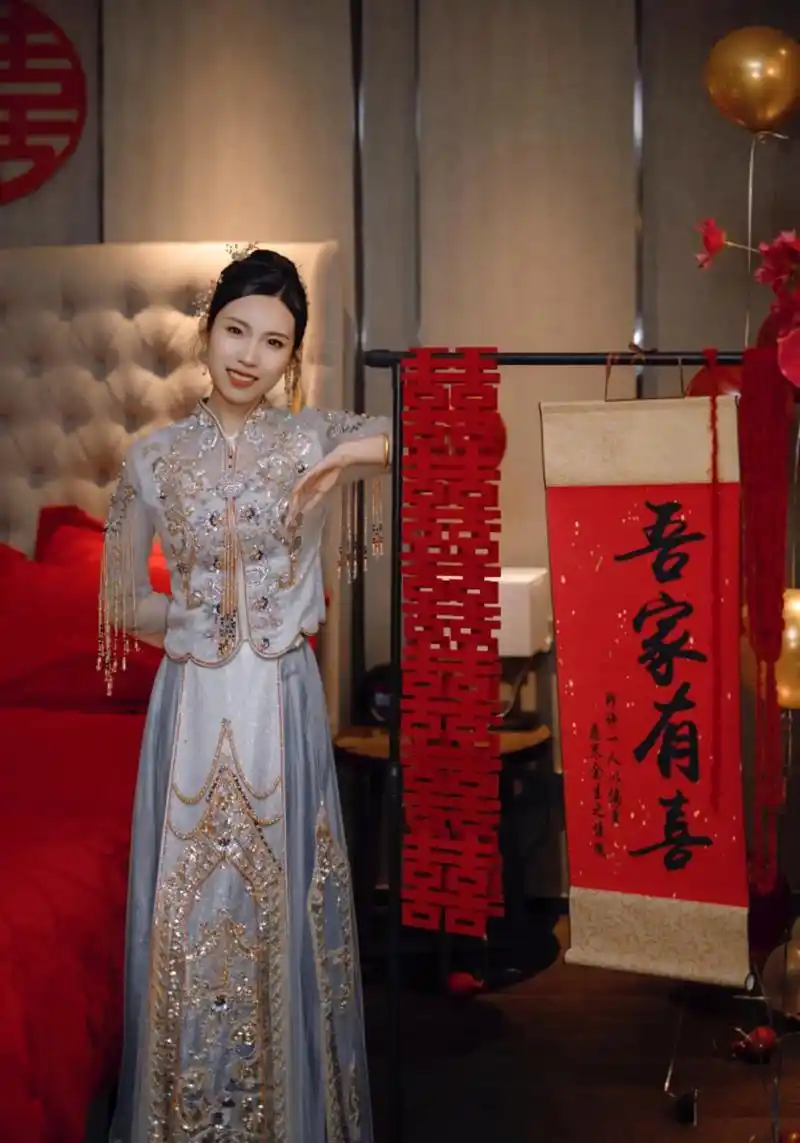 温柔且高级的蓝色秀禾17 - 抖音