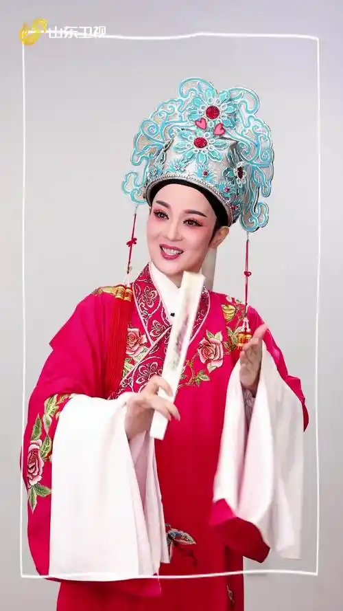 《戏宇宙》裘丹莉在线科普 扇子在越剧中的n种用法