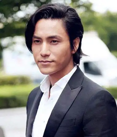 男生长鬓角发型 留长发要剪鬓角吗