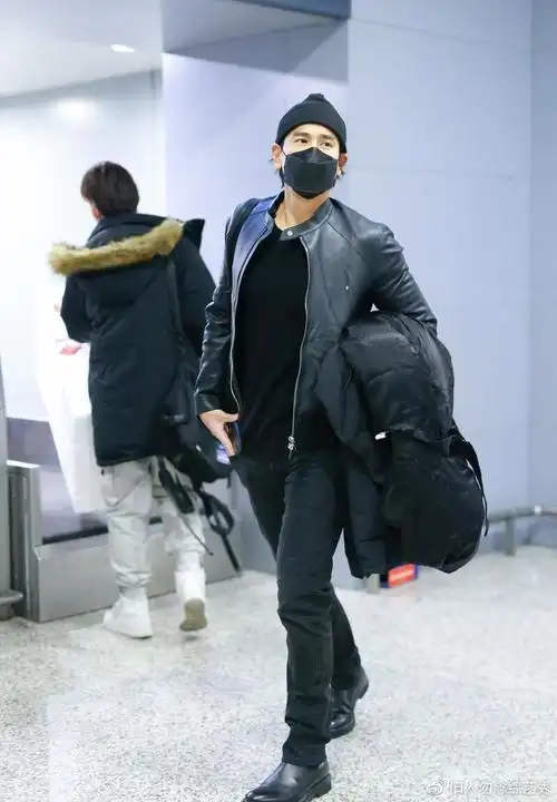 彭于晏:兰秋香风远,松寒不改容,孔孟济宁摄影文学随笔时评札记