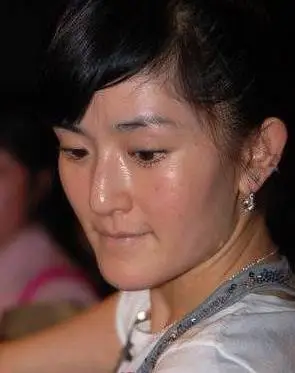 娱乐圈素颜最丑十大女星排行榜,佟丽娅卸了妆仿佛变个人