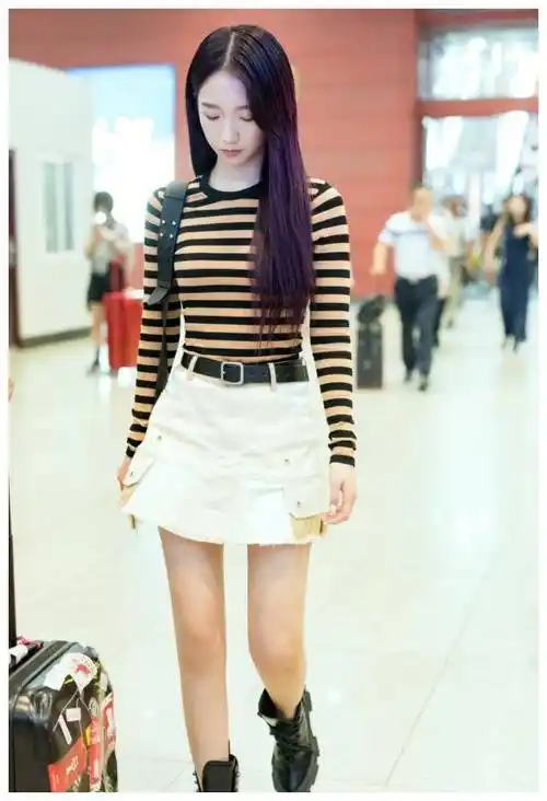 孟美岐真是不听话,明知腿粗还要穿"胖胖裤",没想效果出奇好!