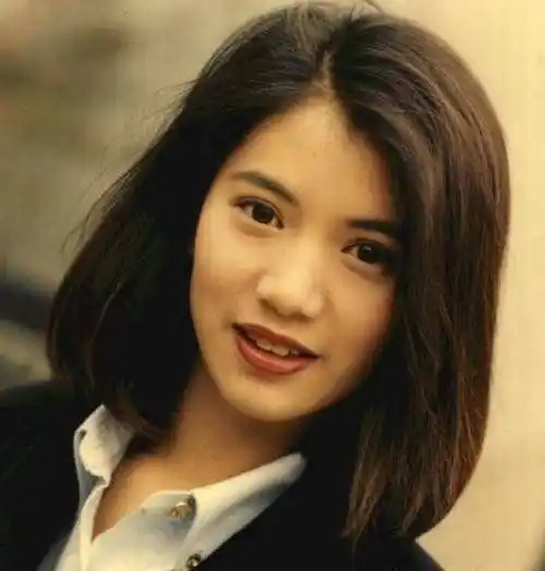 3, 袁咏仪陈法蓉陈法蓉,1966年10月28日出生于香港,祖籍江苏宿迁