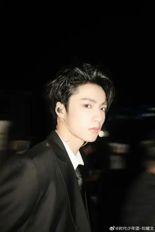 新声唱作人刘耀文##刘耀文blue