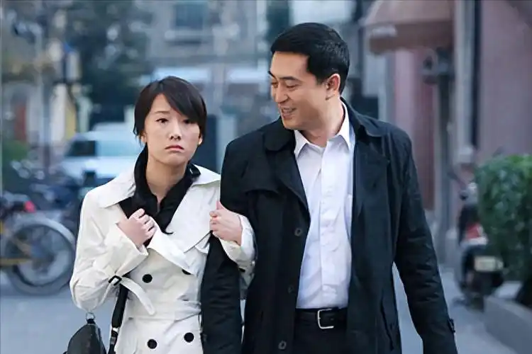 原创成年后才懂蜗居中宋思明吃的那颗药是对宋太太最狠的羞辱