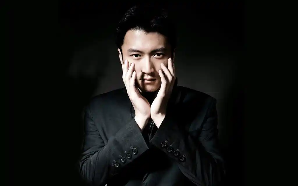 帅气歌手谢霆锋,高清图片,电脑桌面-壁纸族