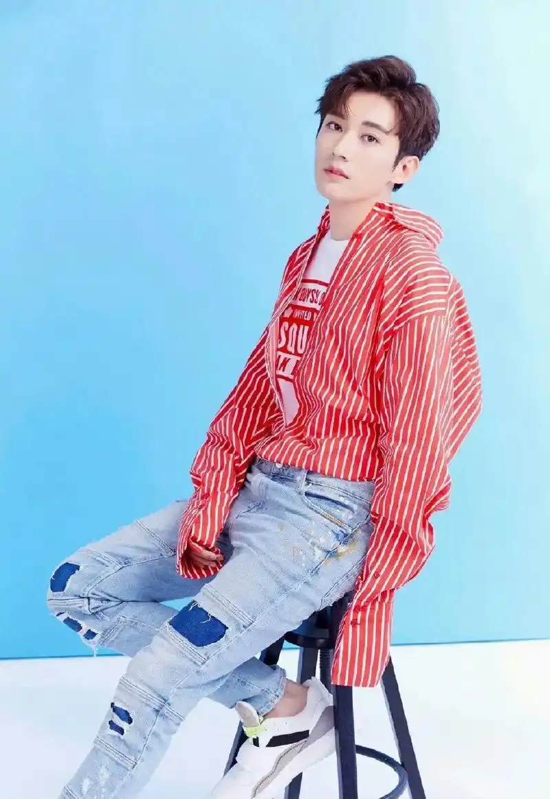 刘学义 - 阳光下你的笑 - 抖音