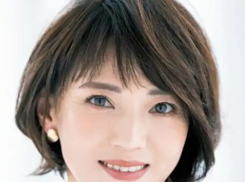 长脸适合什么发型短发50岁左右-50岁女人长脸发型有哪些 - 114货源网