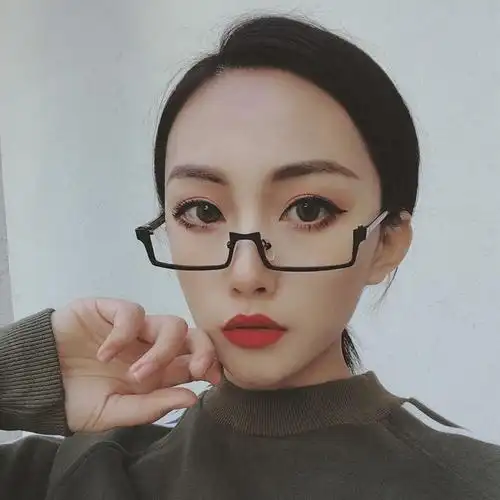 抖音下半框眼镜方框cos眼镜架女二次元装饰镜眼镜ins眼镜框潮流