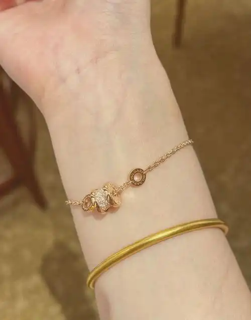 宝格丽小蛮腰手链真的很好看78