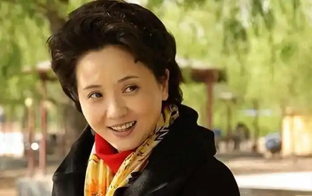 56岁的陶慧敏美了一辈子入行以来从不接吻戏嫁给初恋恩爱至今