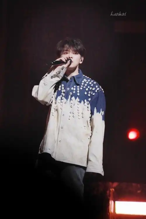 2023尤长靖成都演唱会##尤长靖限定版熊猫发箍造型