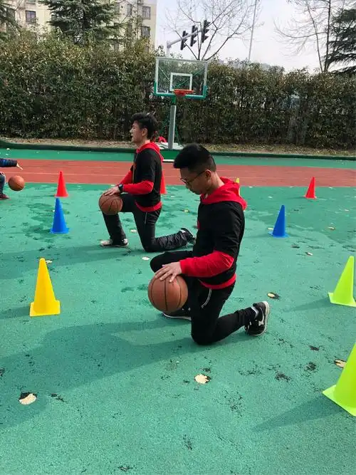 篮球课来啦