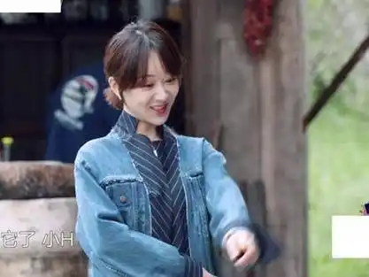 杨紫在线磕糖96小h亲亲小o,这个老公有点不错?_新浪新闻