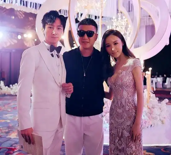 苏可低调演戏35年49岁才走红娶美娇妻生一子生活幸福美满