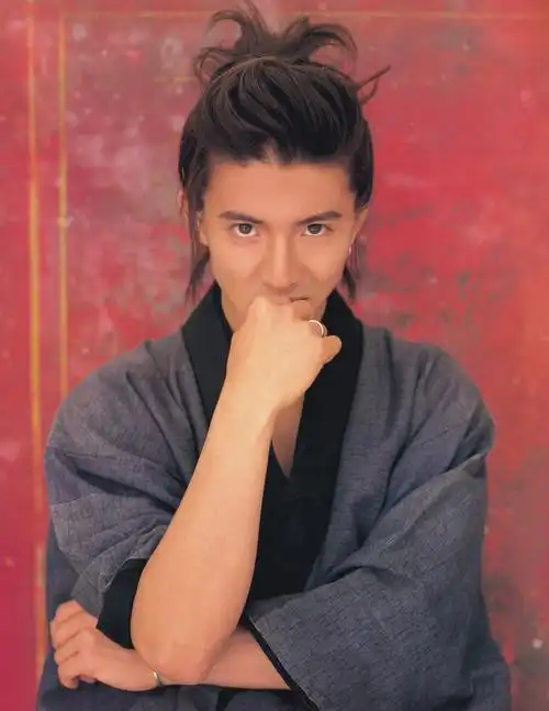 影视方面:哈尔的移动城堡,悠长假期,hero,change,good luck,冰上恋人