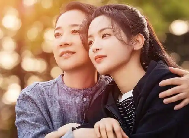 看杨超越,如何在逆境中逆袭_人生_母亲_弟弟