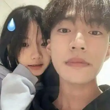 绝版高质量情侣头像真人一人一半 情头氛围感强超好看的高颜值_情侣