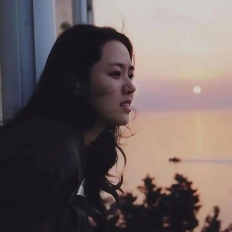 头像|孙艺珍 图源ins.侵删