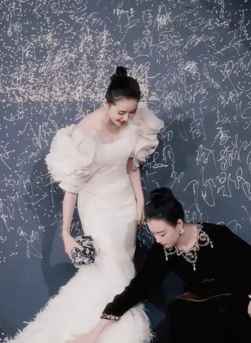 人好看连扁头也美刘诗诗与刘亦菲的差距就在这个颜值bug上