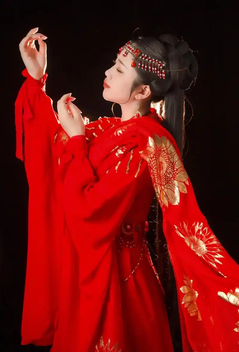 一世浮生一刹那 一程山水一年华.#伤感系列 #红衣古装 #找 - 抖音