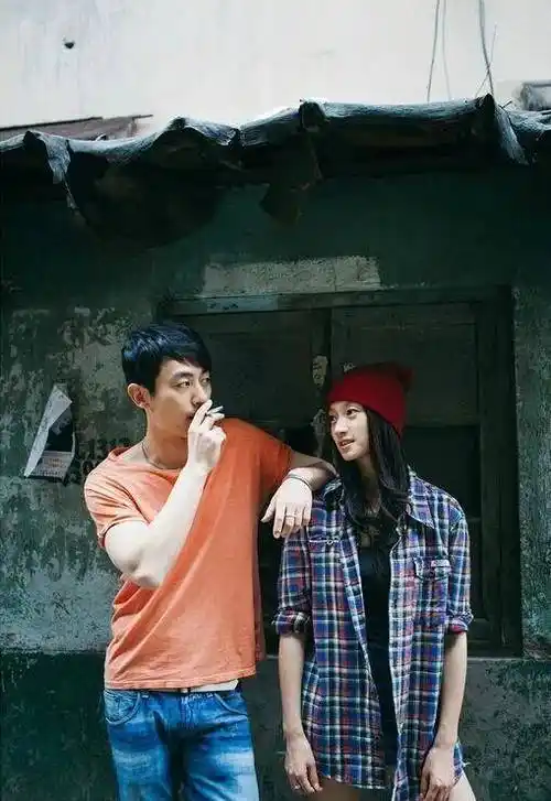 演员朱亚文,妻子结婚8年不会做饭,做2个女儿的爸爸也幸福_沈佳妮_父亲