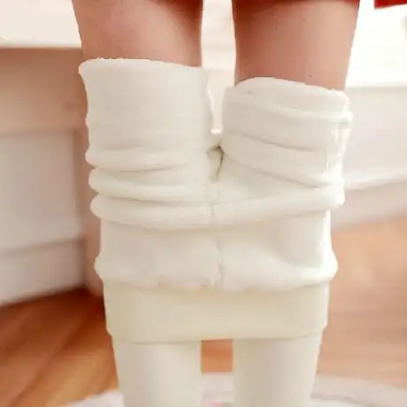 爱逛街为您找到新款白色打底裤相关的宝贝,您可以在下面的板块中挑选