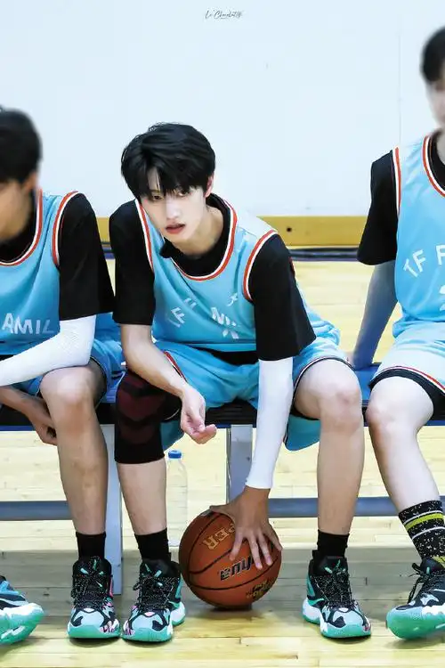 朱志鑫[超话]##tf家族夏季运动会