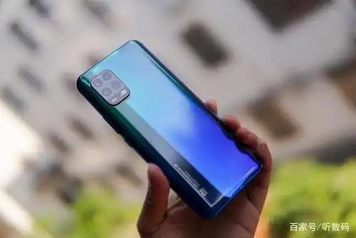 最便宜的潜望式变焦手机,放大50倍却没有放大自己的销量