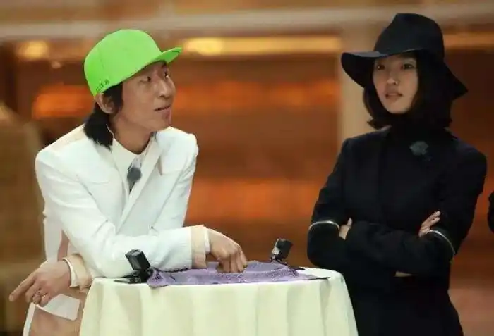 白百合一指弹指事件是什么白百何一指禅事件的背后