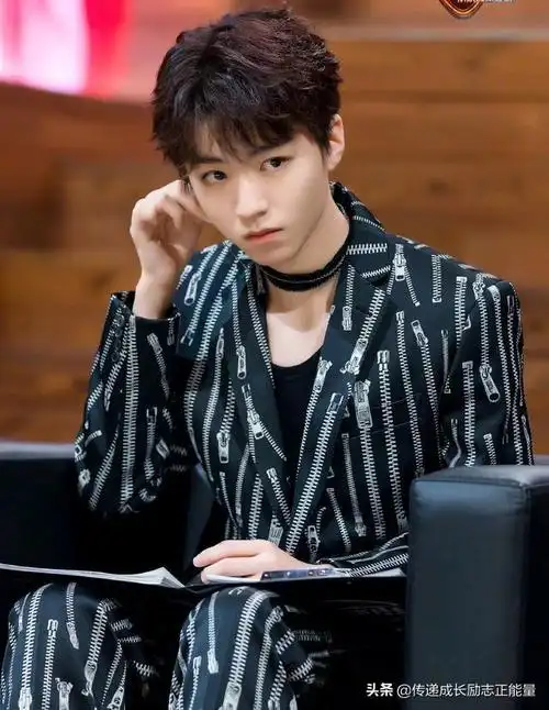 王俊凯个人资料简介及身高(来自重庆的王俊凯)(6)