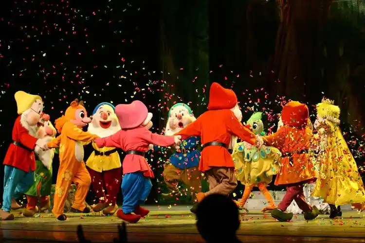 大型经典梦幻儿童剧《白雪公主》