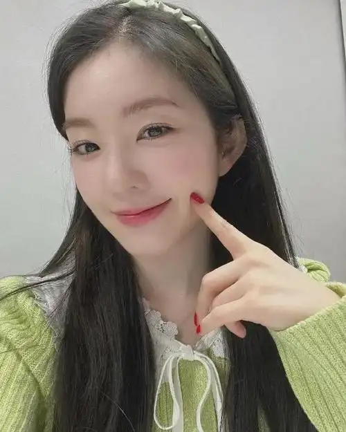 新歌|金秀贤|金赛纶|裴珠泫|李凡秀|社交平台_网易订阅