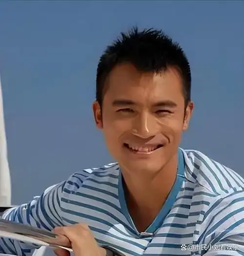 中,我们熟知的刘忆苦,其实是家世显赫,事业有成的耿乐