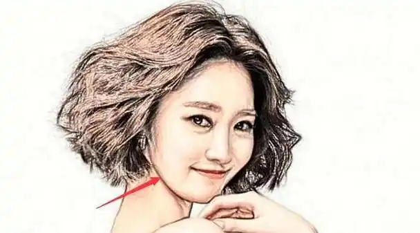 这些面相的人,容易得到贵人的相助,人生先苦后甜,越往后越有钱_女人